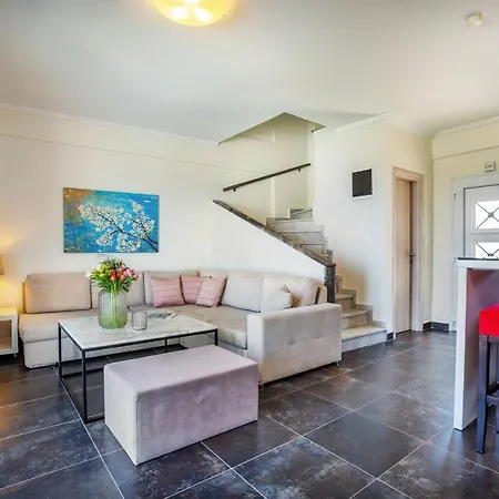 Sunny Grande חניוטי